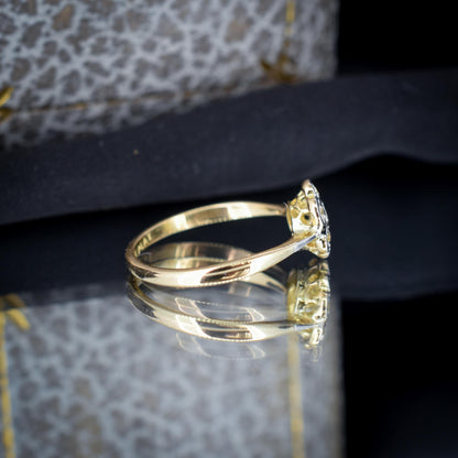 Antique Diamond Cluster Daisy Star 18ct Gold and Platinum Ring