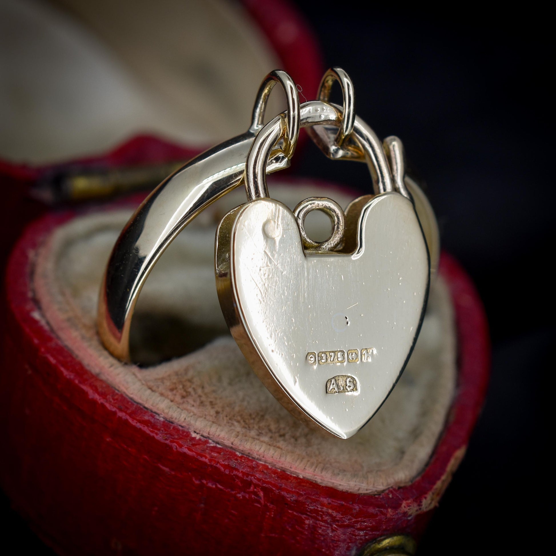 Vintage 'I LOVE YOU' Heart Padlock Drop 9ct Yellow Gold Band Ring