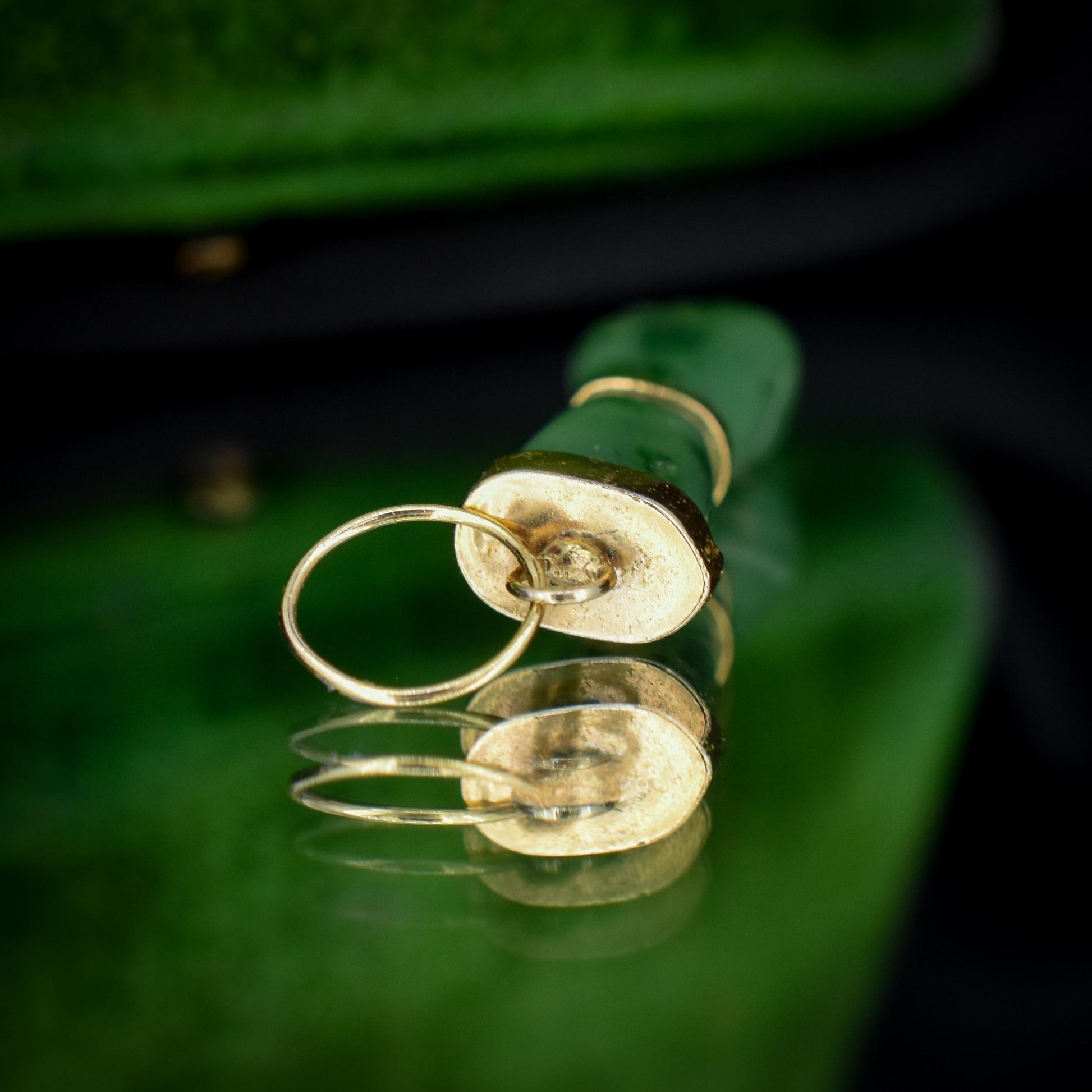 Vintage Green Jade Hand Mano Figa Pendant