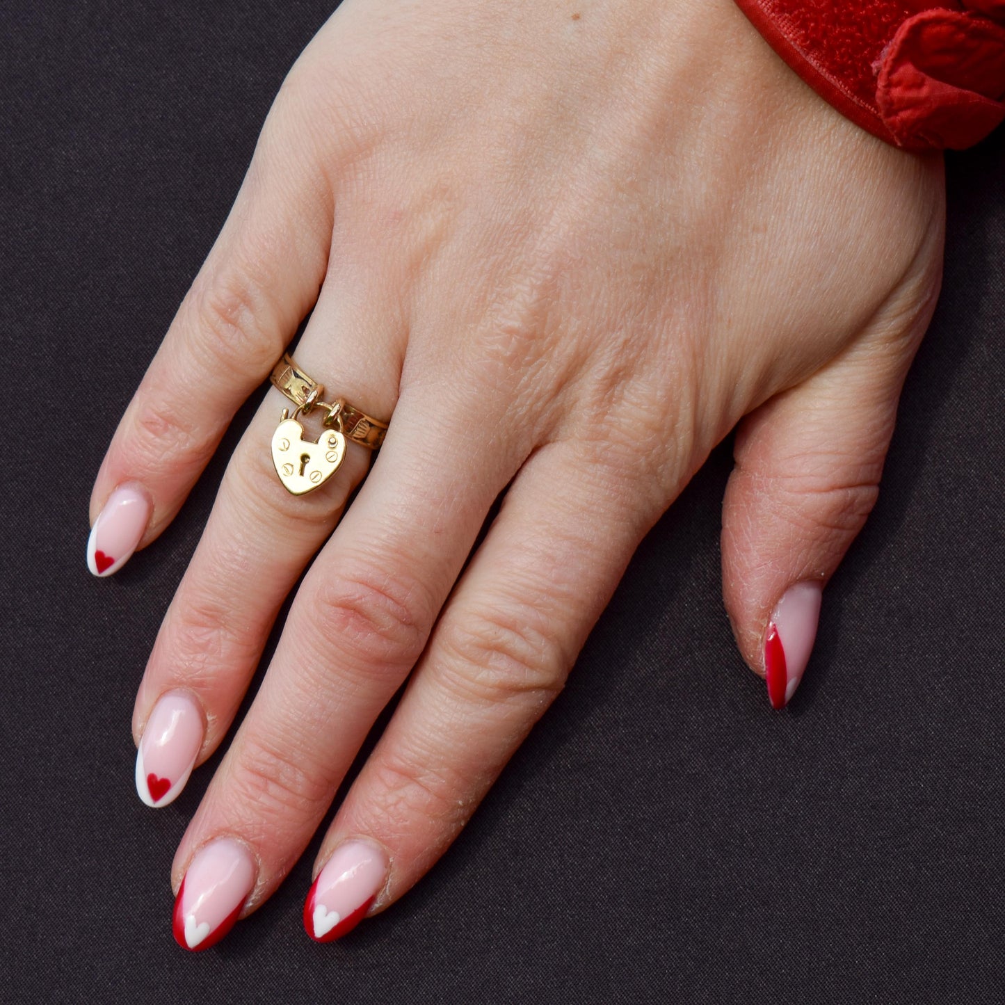 Vintage Hand Claddagh Heart Padlock Drop 9ct Yellow Gold Band Ring