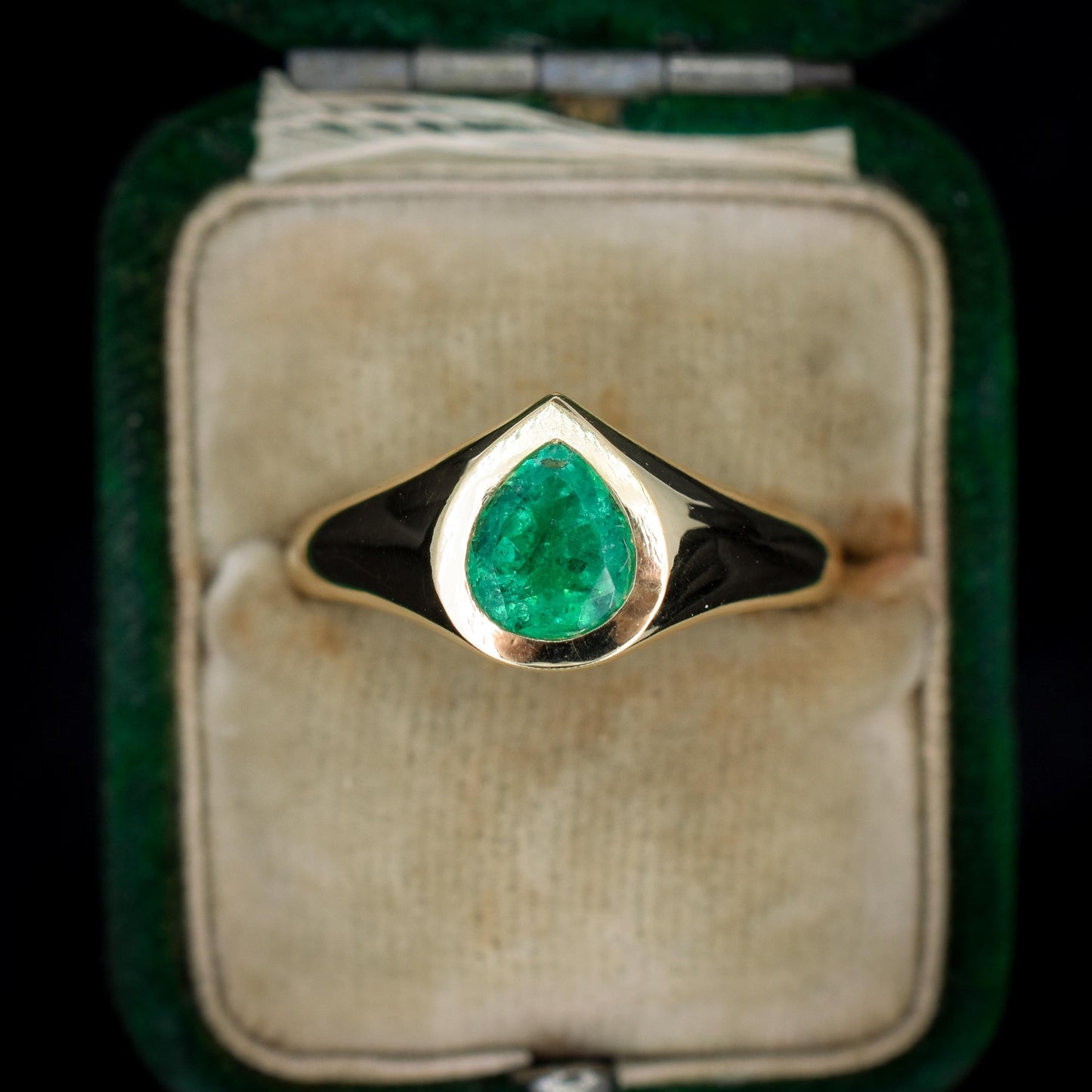 0.81ct Pear-cut Natural Emerald 18ct Gold Signet Gypsy Ring