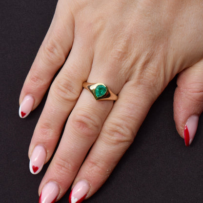 0.81ct Pear-cut Natural Emerald 18ct Gold Signet Gypsy Ring