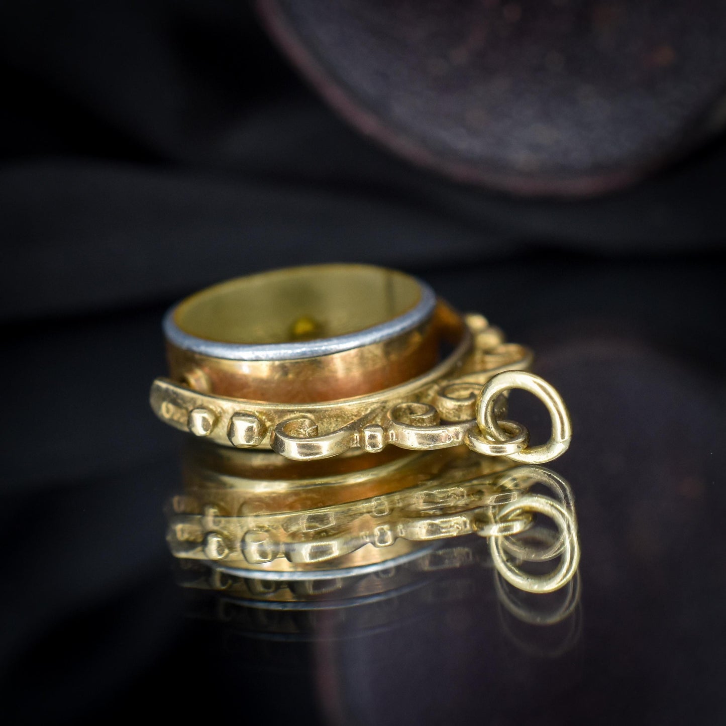 Vintage 9ct Gold Compass Pendant Charm | Birmingham 1964