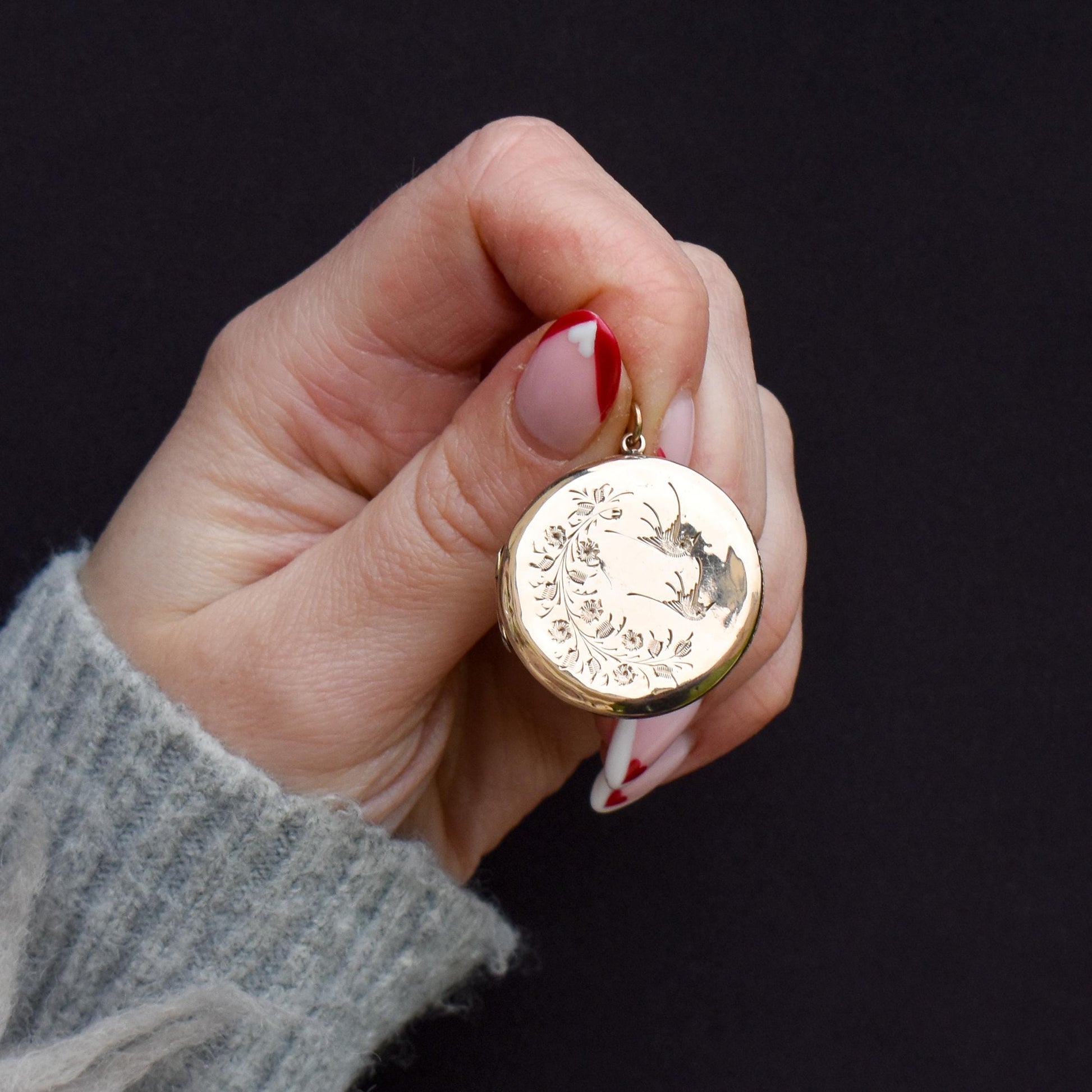 Antique Aesthetic Swallow Bird Floral 9ct Gold Round Locket Pendant | Edwardian