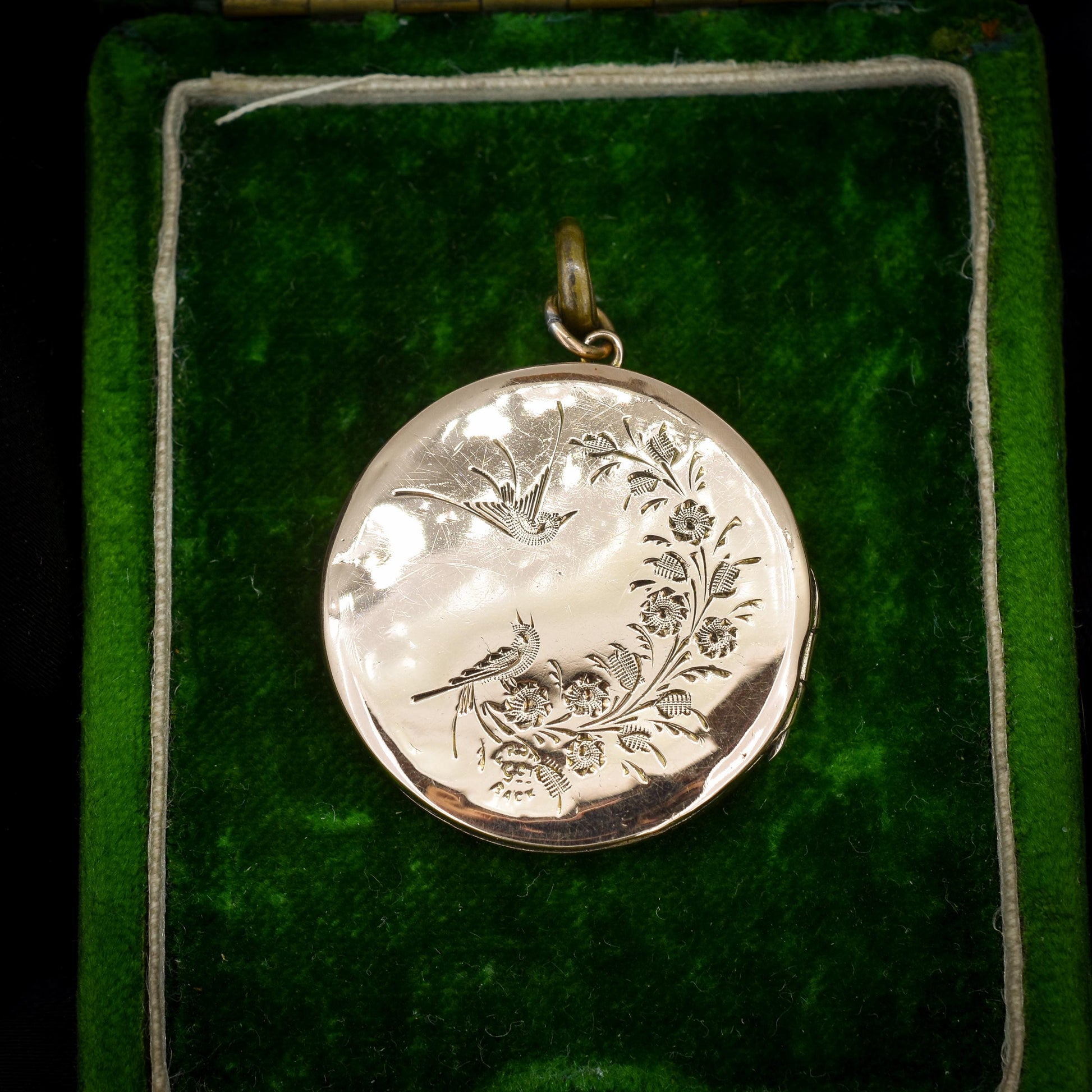 Antique Aesthetic Swallow Bird Floral 9ct Gold Round Locket Pendant | Edwardian
