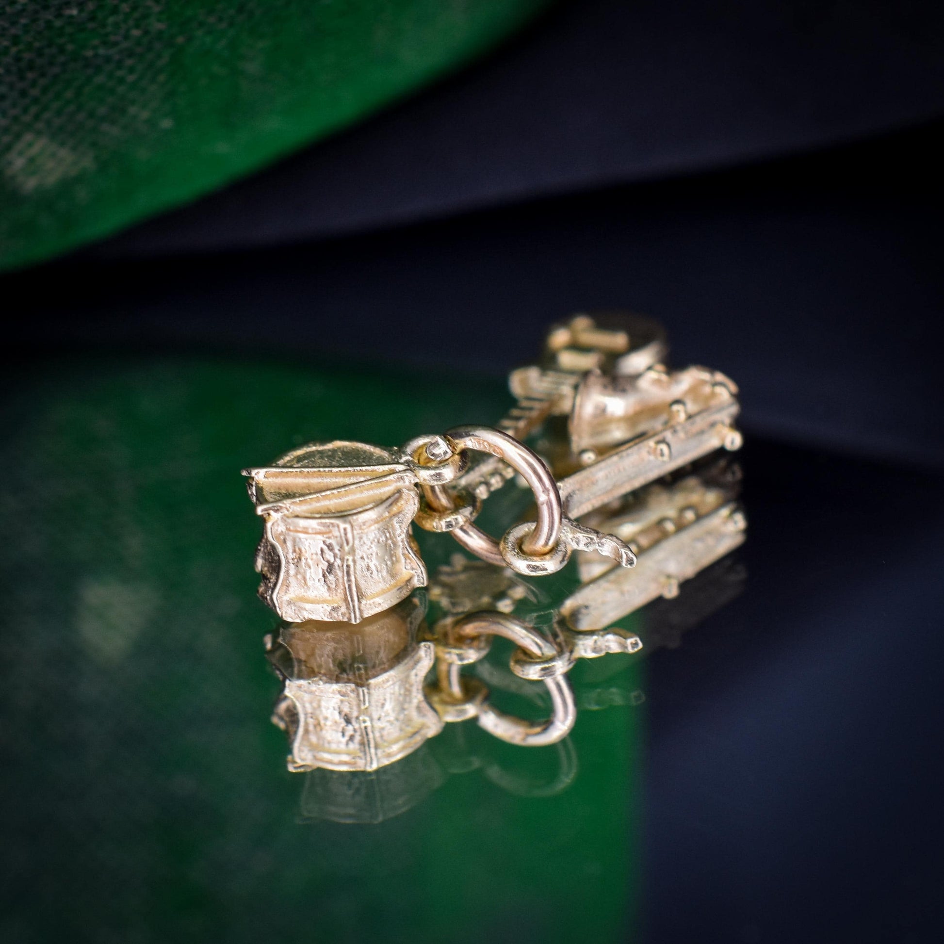 Vintage 9ct Gold Trio of Musical Instruments Charm Pendant