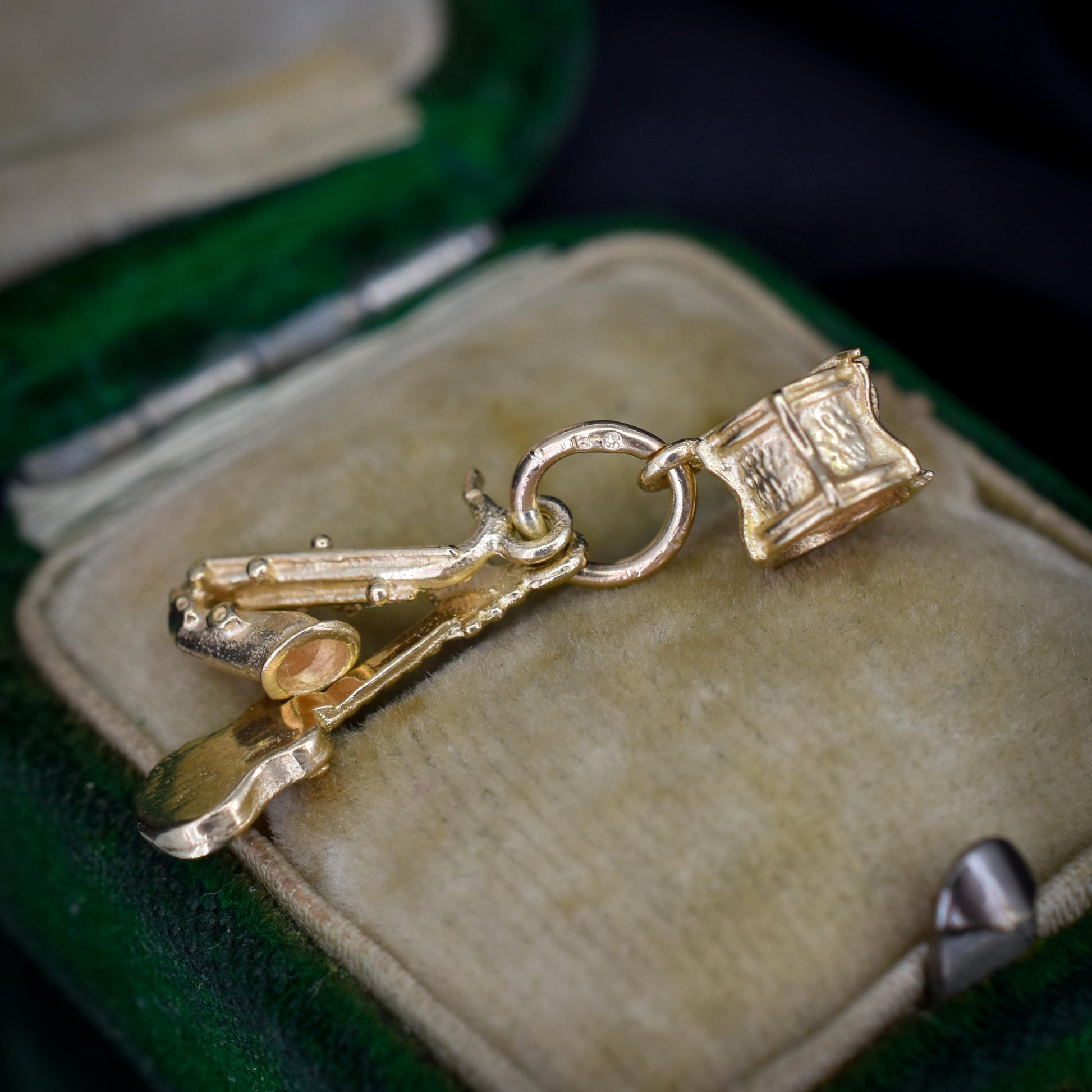 Vintage 9ct Gold Trio of Musical Instruments Charm Pendant
