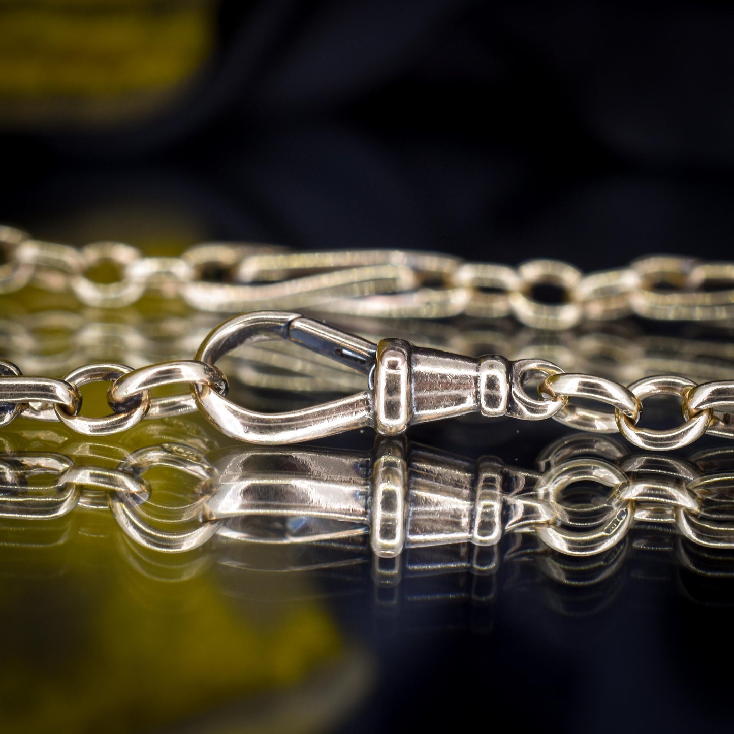 Vintage Fancy Twist Trombone Link 9ct Yellow Gold Bracelet with Dog Clip | 8.7"