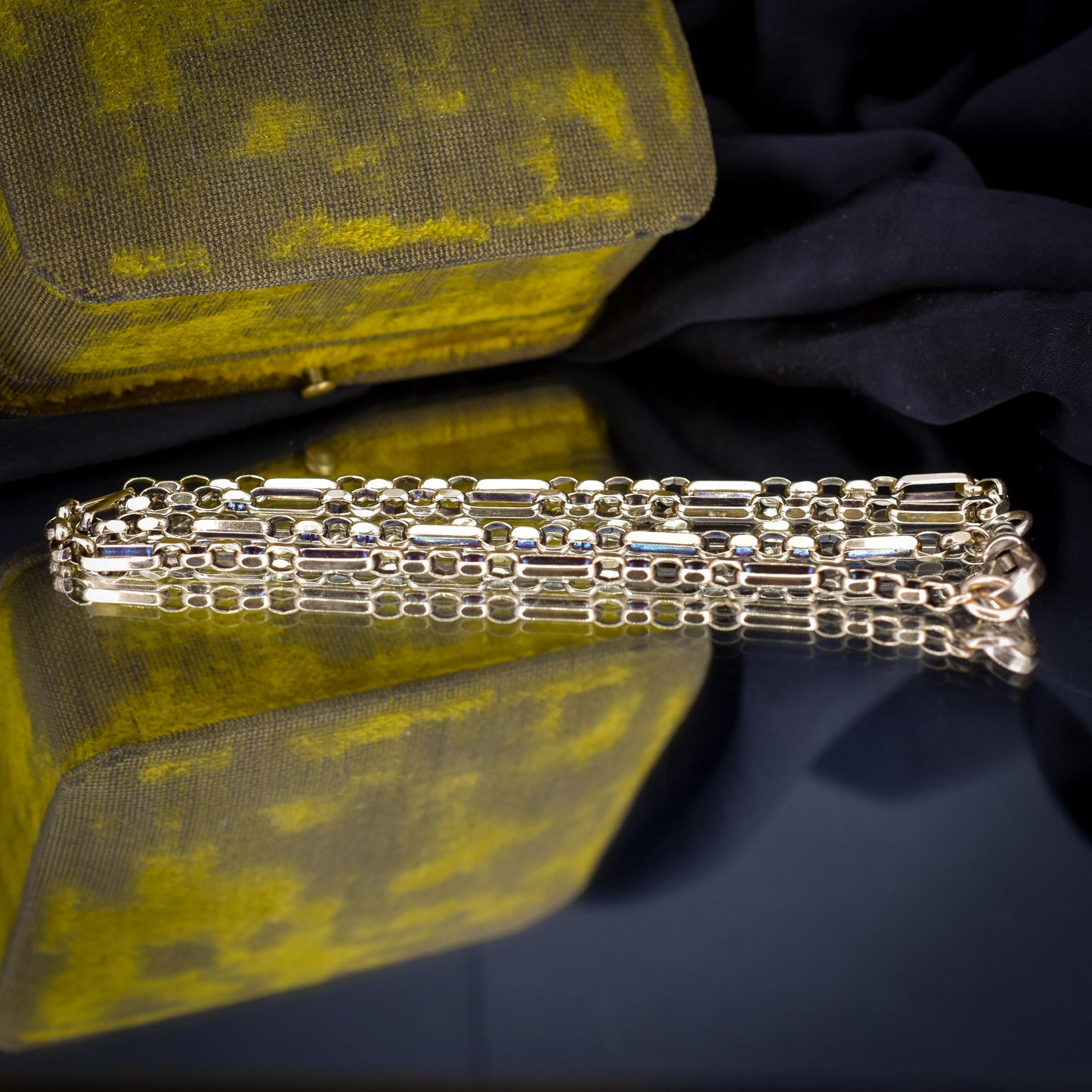 Vintage 9ct Gold 19″ Fancy Link Chain Necklace with Dog Clip