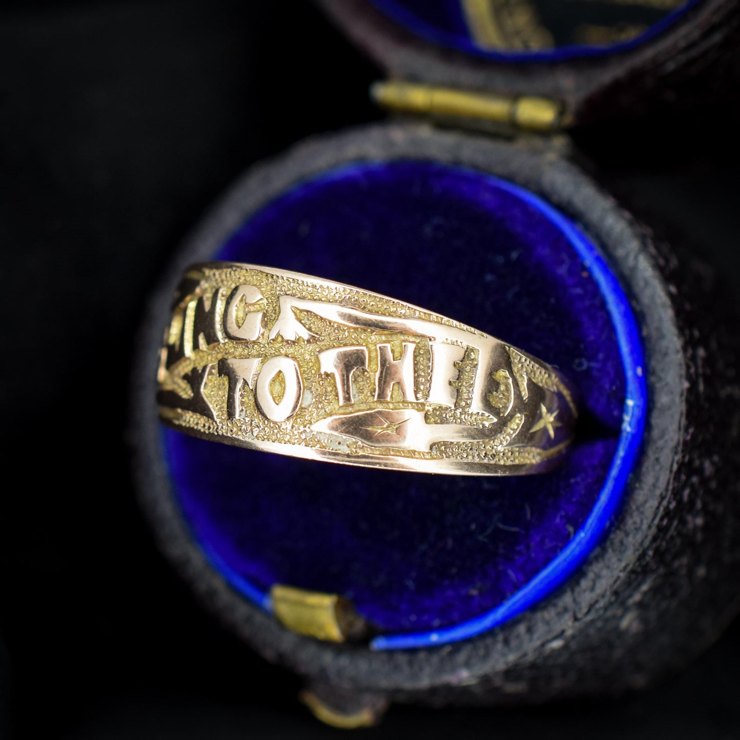 Antique Victorian 'I Cling To Thee' 9ct Gold Wide Band Ring | Birmingham 1891