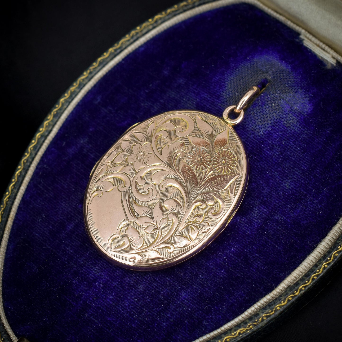 Antique '1910' 9ct Gold Engraved Fancy Oval Locket Pendant