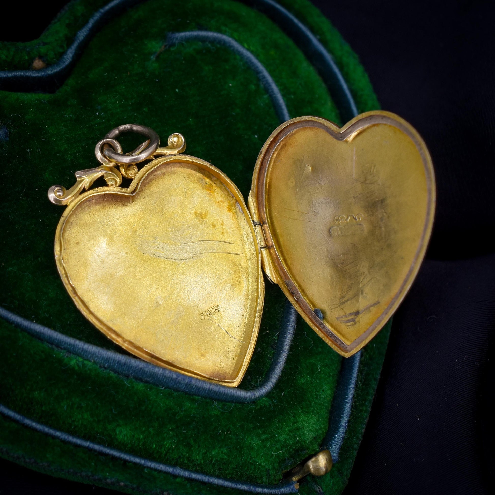 Antique Aesthetic Swallow Bird Floral 9ct Gold Heart Locket Pendant | Dated 1916