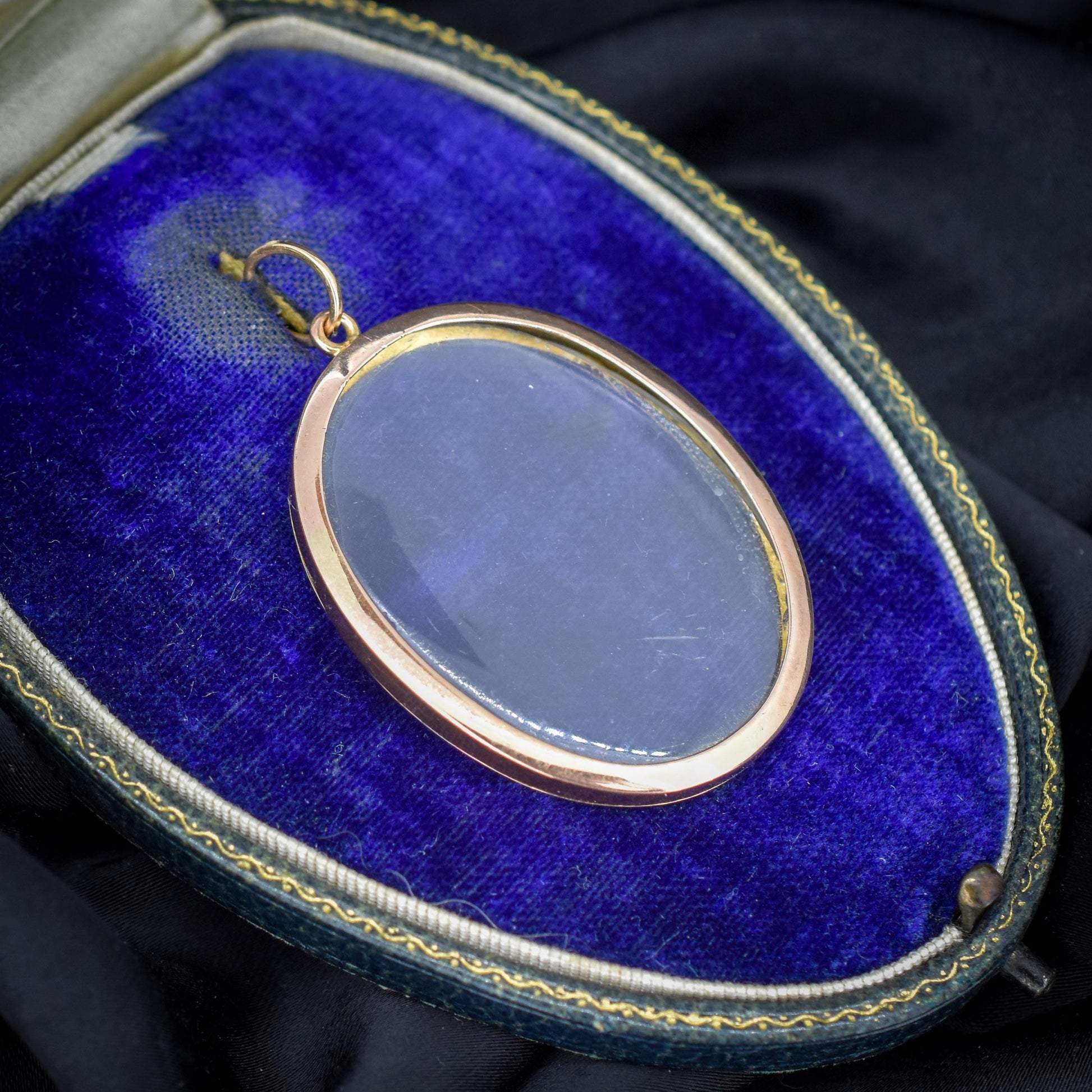 Antique Oval Glass 9ct Gold Photo Locket Pendant