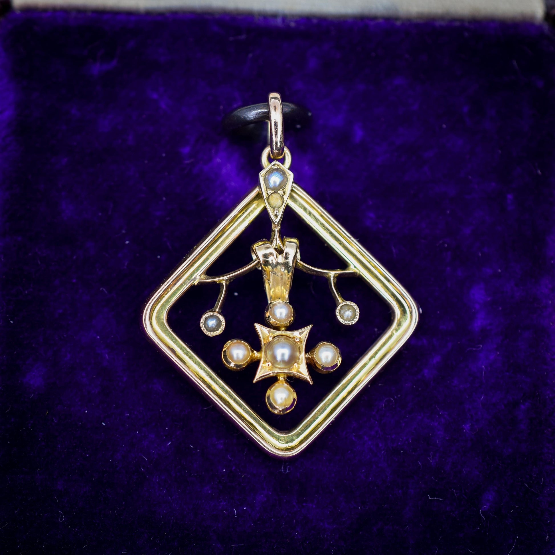 Antique 9ct Gold Pearl Floral Pendant