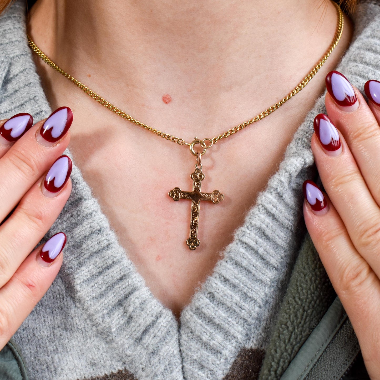 Antique Edwardian 9ct Gold Engraved Cross Pendant