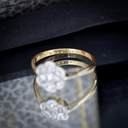 Antique Diamond Cluster Daisy Star 18ct Gold and Platinum Ring