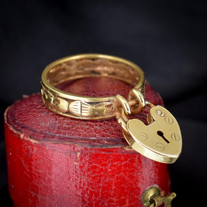 Vintage Hand Claddagh Heart Padlock Drop 9ct Yellow Gold Band Ring