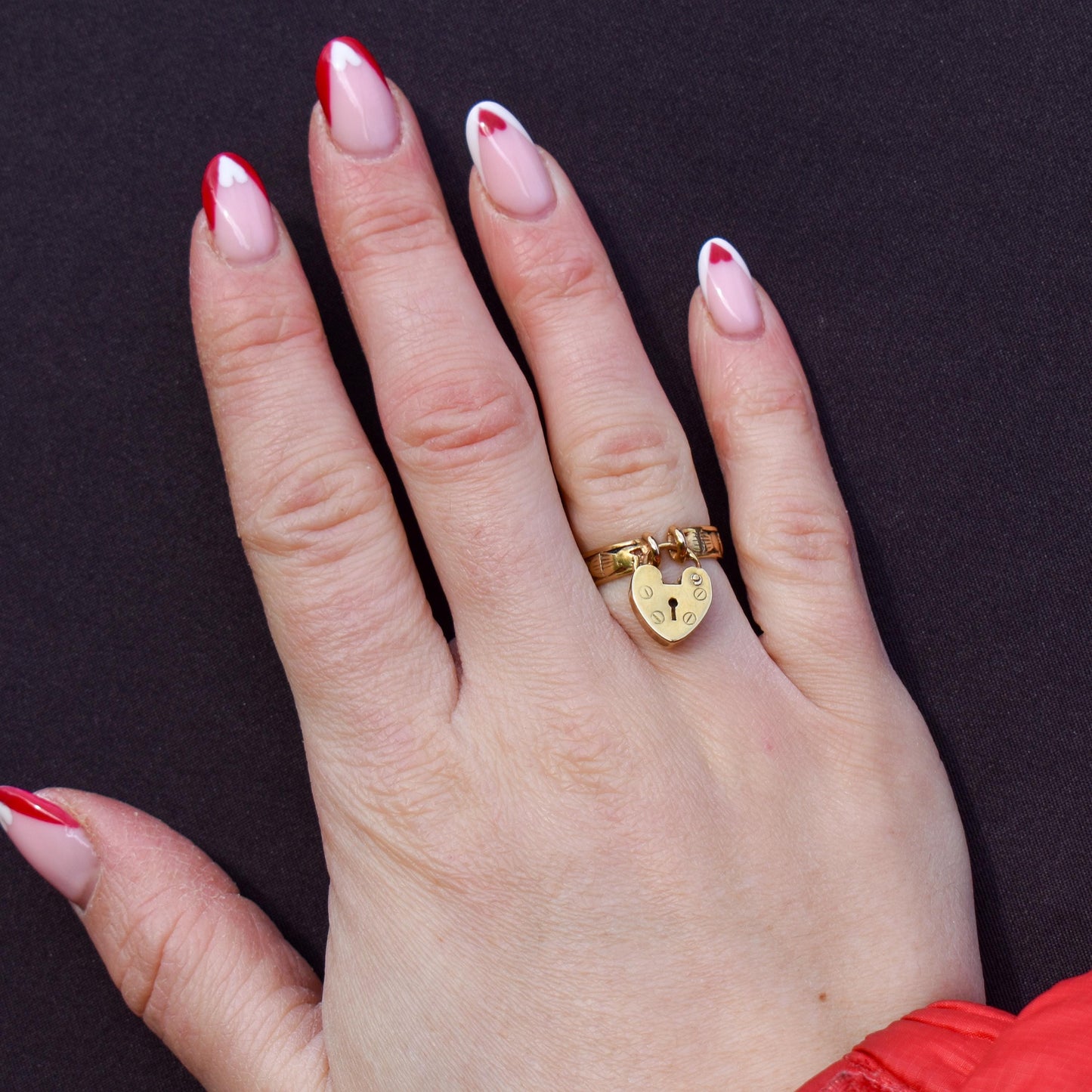 Vintage Hand Claddagh Heart Padlock Drop 9ct Yellow Gold Band Ring