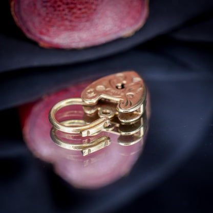 Vintage 9ct Yellow Gold Engraved Heart Padlock Charm Pendant