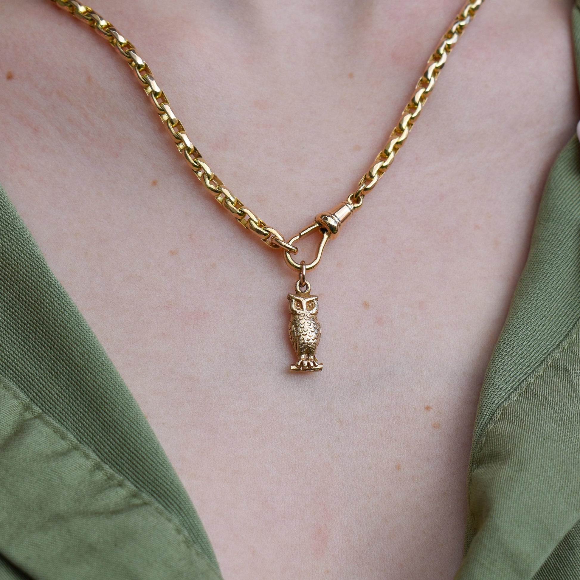 Vintage 9ct Gold Wise Owl Charm Pendant | Dated 1957