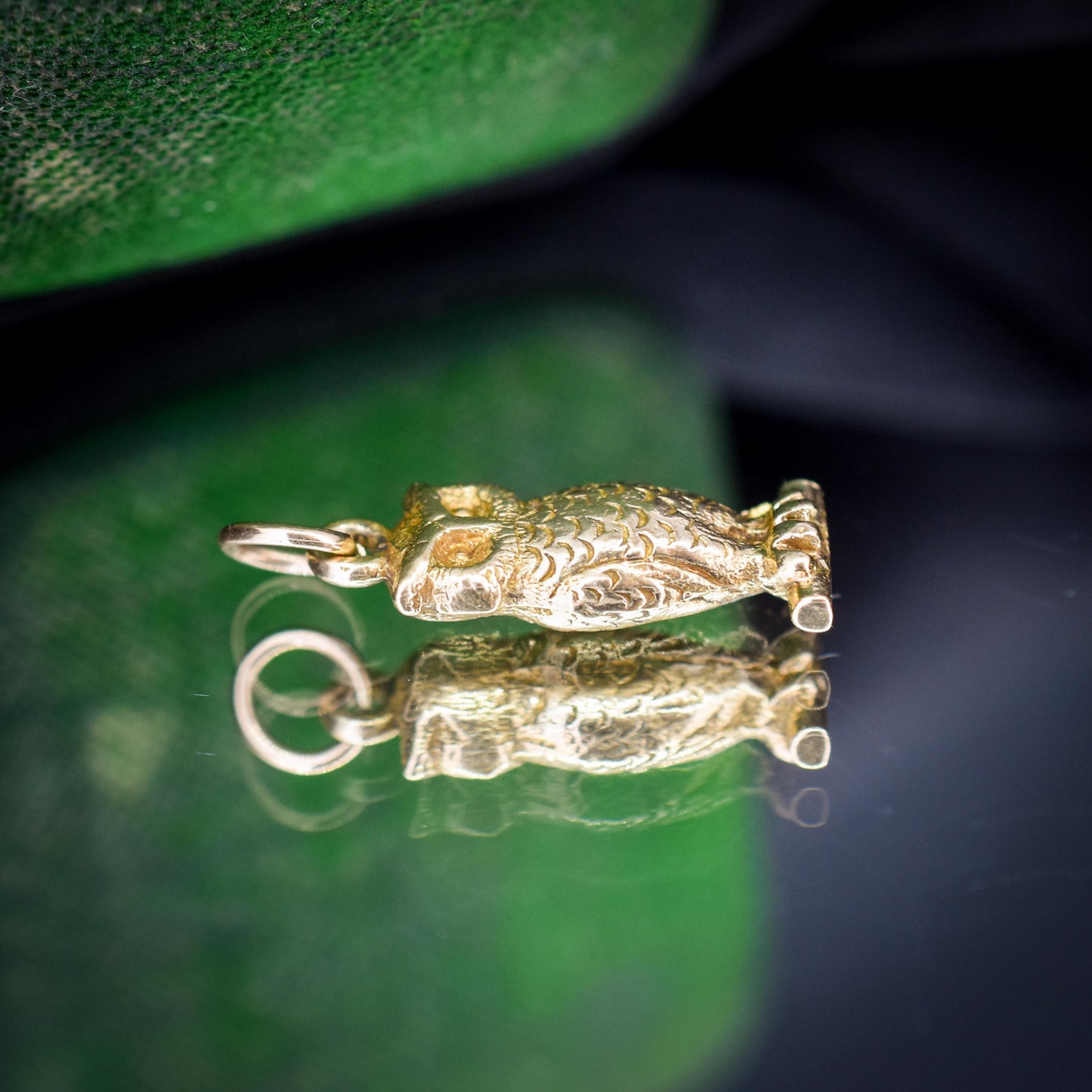 Vintage 9ct Gold Wise Owl Charm Pendant | Dated 1957