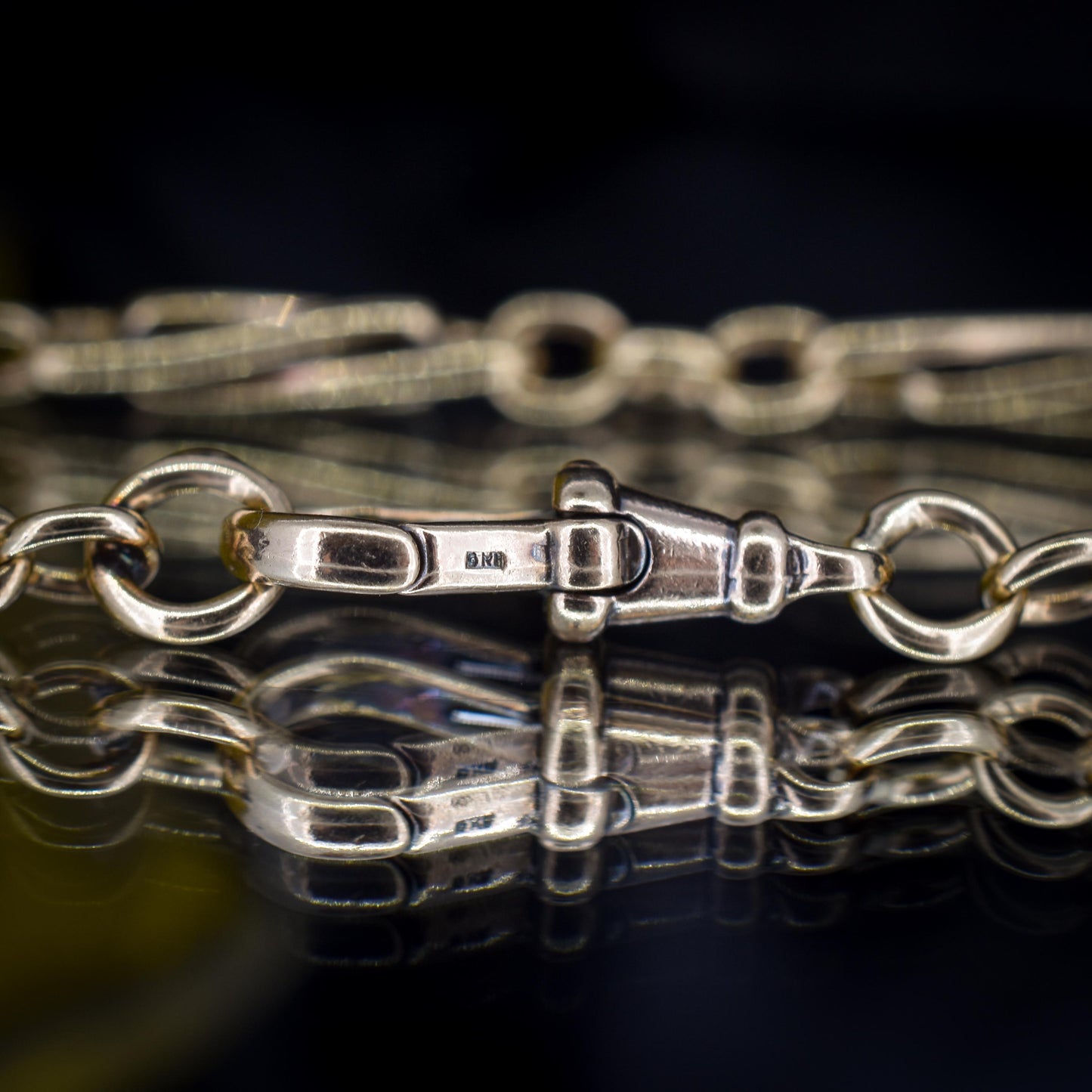 Vintage Fancy Twist Trombone Link 9ct Yellow Gold Bracelet with Dog Clip | 8.7"