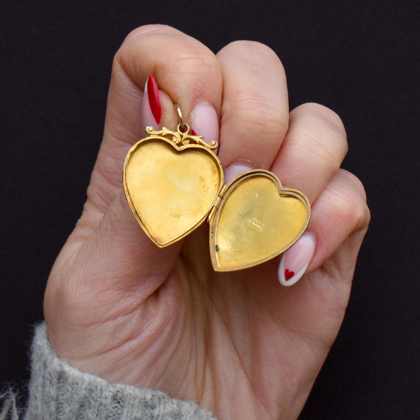 Antique Aesthetic Swallow Bird Floral 9ct Gold Heart Locket Pendant | Dated 1916