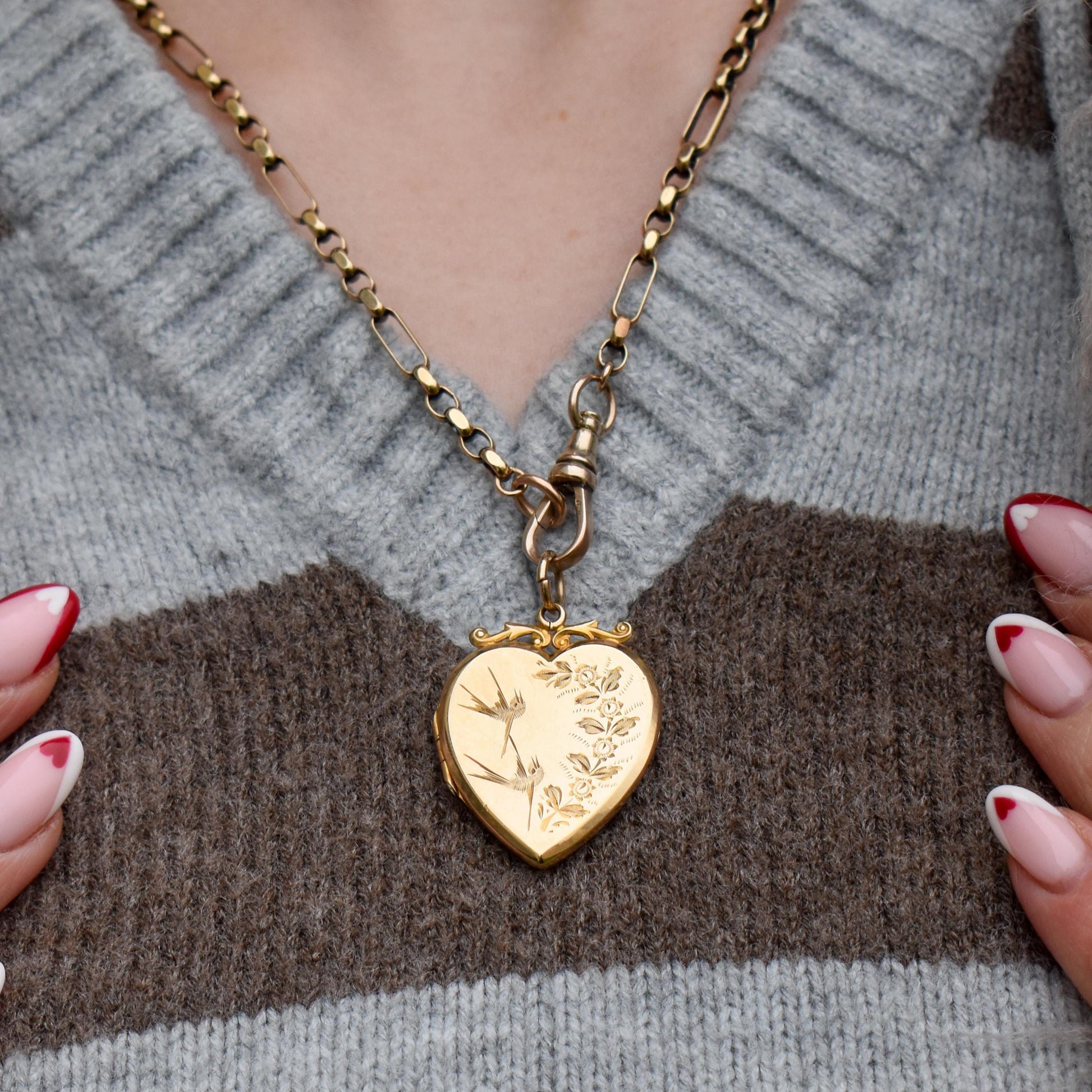 Antique Aesthetic Swallow Bird Floral 9ct Gold Heart Locket Pendant | Dated 1916