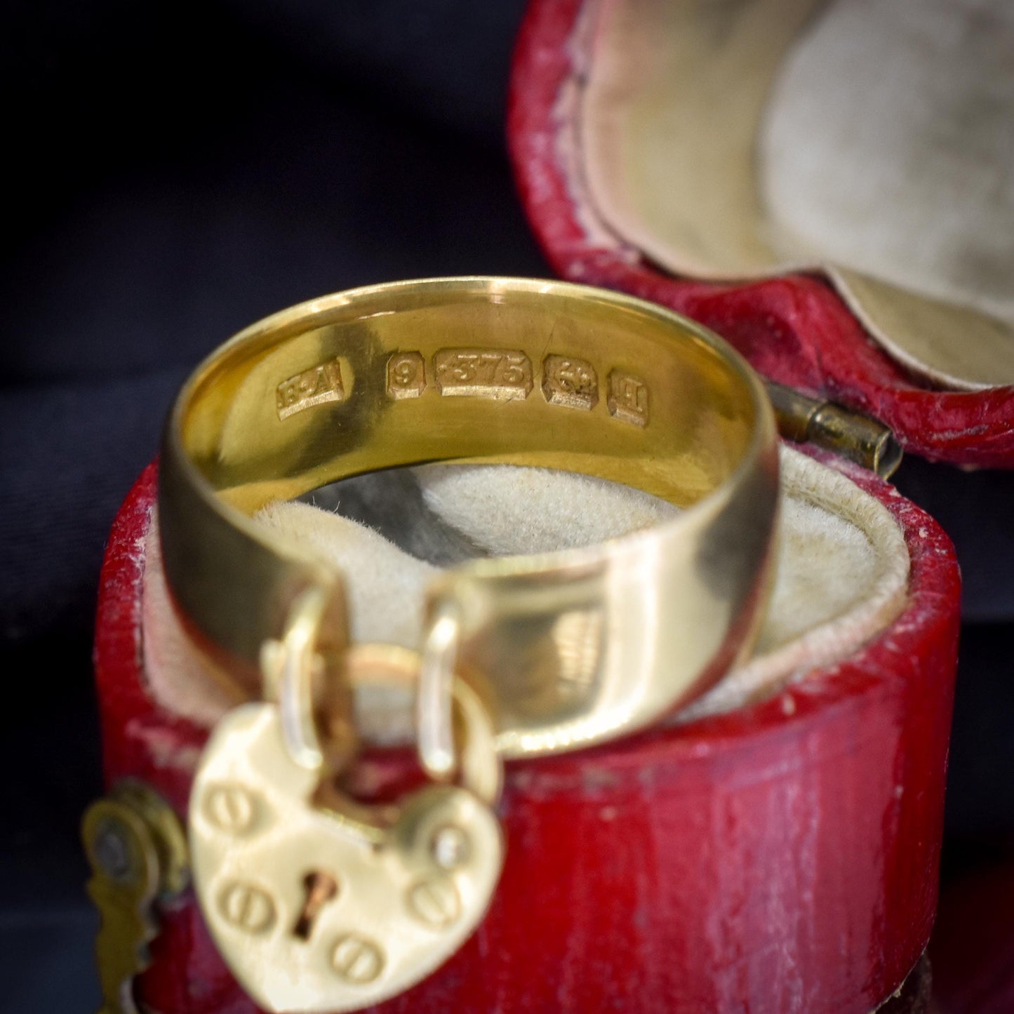 Antique Edwardian Heart Padlock Drop 9ct Yellow Gold Band Ring | B'ham 1915
