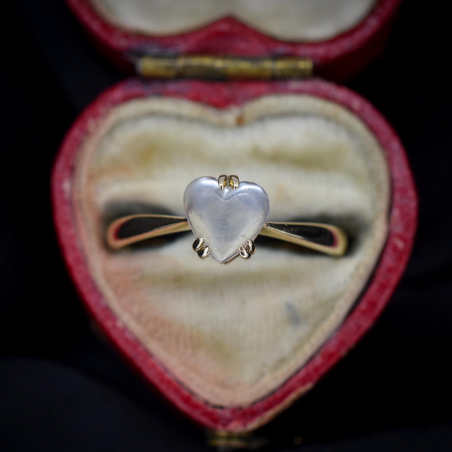 Antique Blue Moonstone Heart Solitaire 9ct Gold Ring