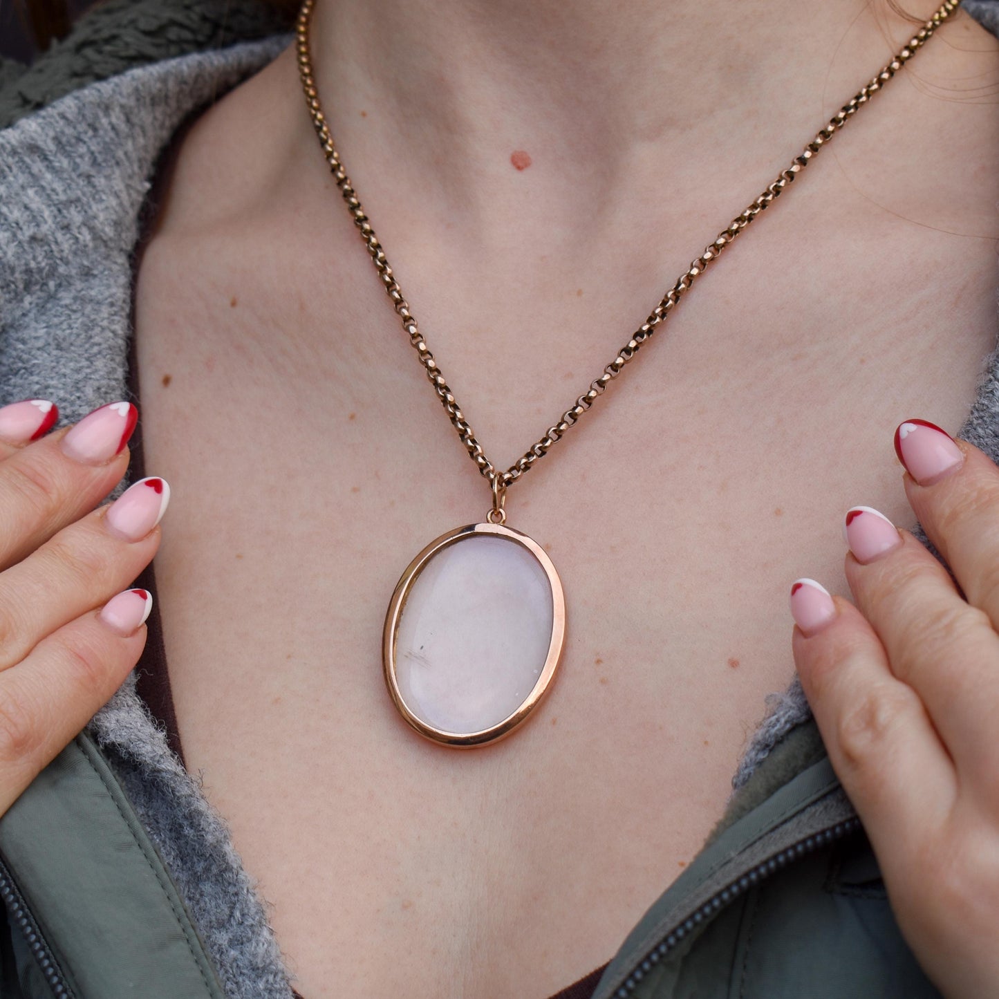 Antique Oval Glass 9ct Gold Photo Locket Pendant