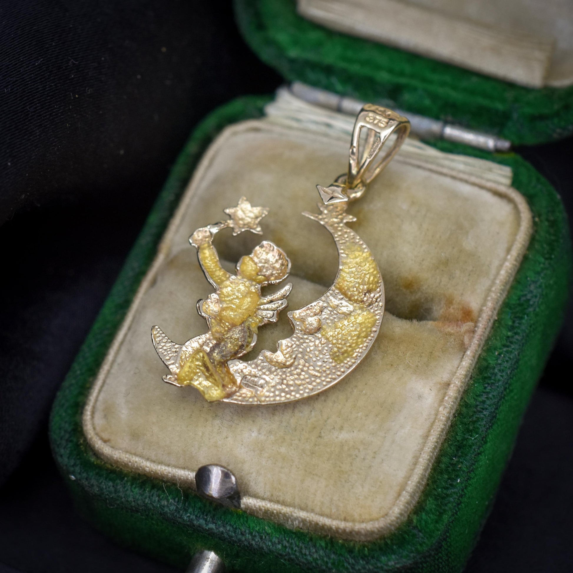 Vintage 9ct Gold Man in the Moon Cherub Charm Pendant