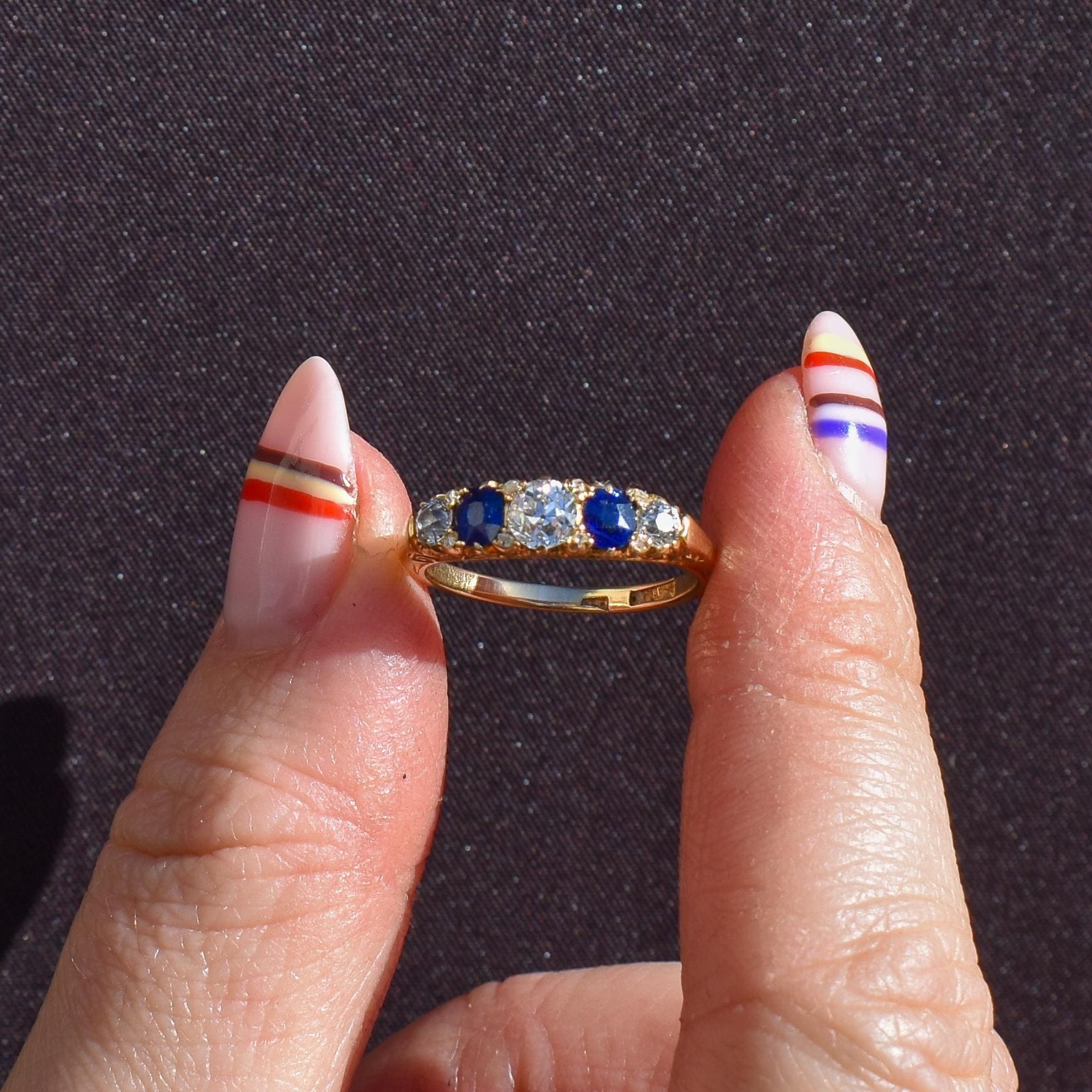 Antique Diamond and Blue Sapphire Five Stone 18ct Yellow Gold Scroll Ring