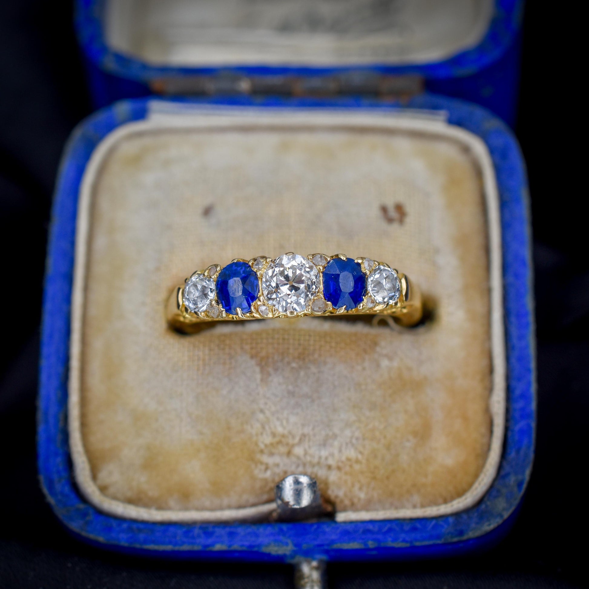 Antique Diamond and Blue Sapphire Five Stone 18ct Yellow Gold Scroll Ring