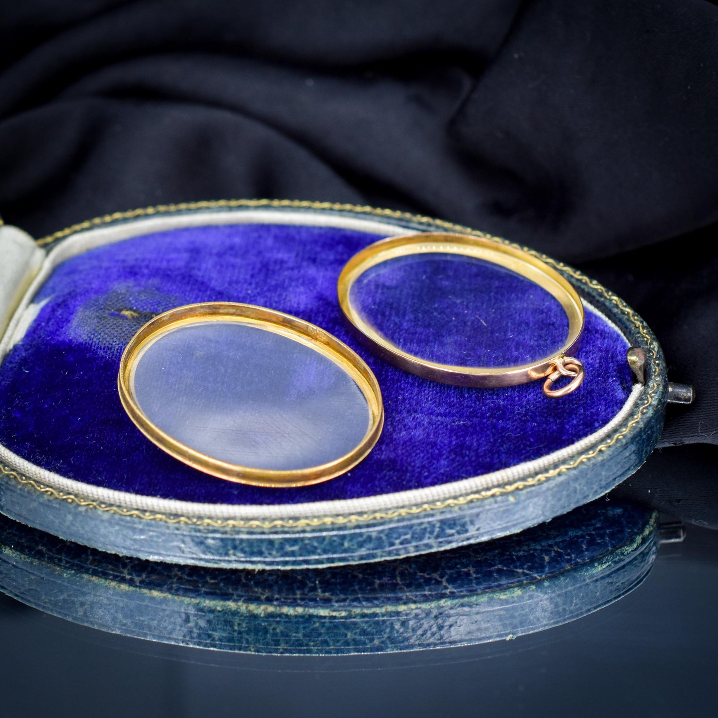 Antique Oval Glass 9ct Gold Large Photo Locket Pendant