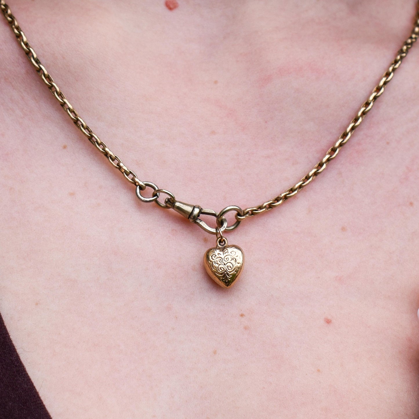 Vintage 9ct Gold Engraved Puffy Heart Pendant | Dated 1965