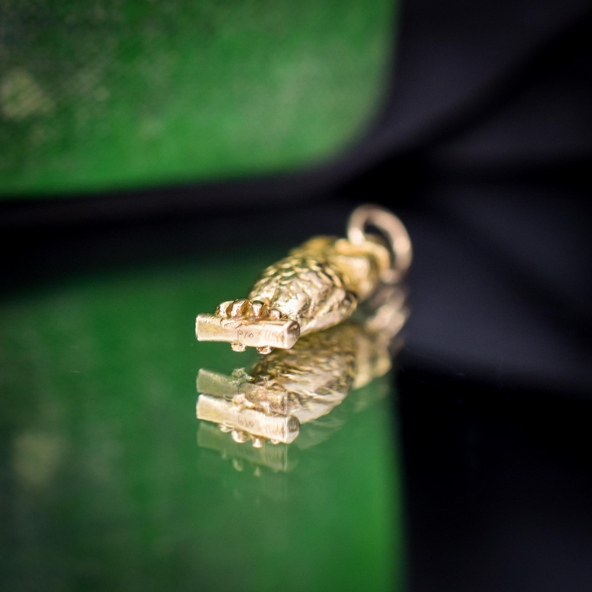 Vintage 9ct Gold Wise Owl Charm Pendant | Dated 1957