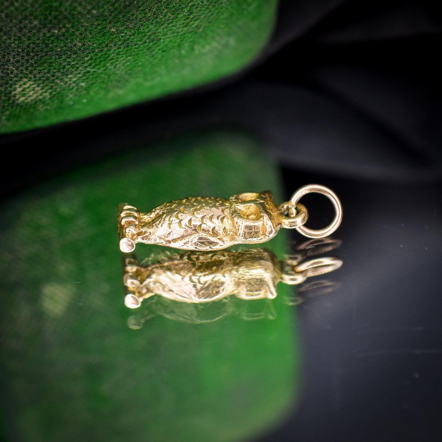 Vintage 9ct Gold Wise Owl Charm Pendant | Dated 1957