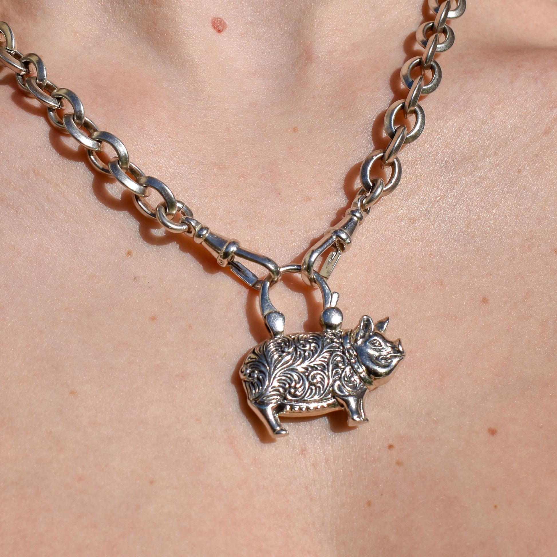 Antique Style Sterling Silver Lucky Pig Agate Padlock Charm