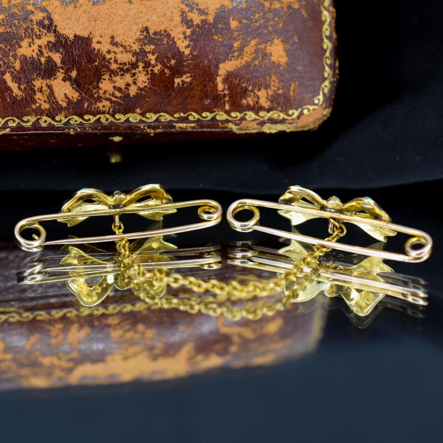 Antique Turquoise and Pearl 15ct Gold Double Collar Brooch Pin