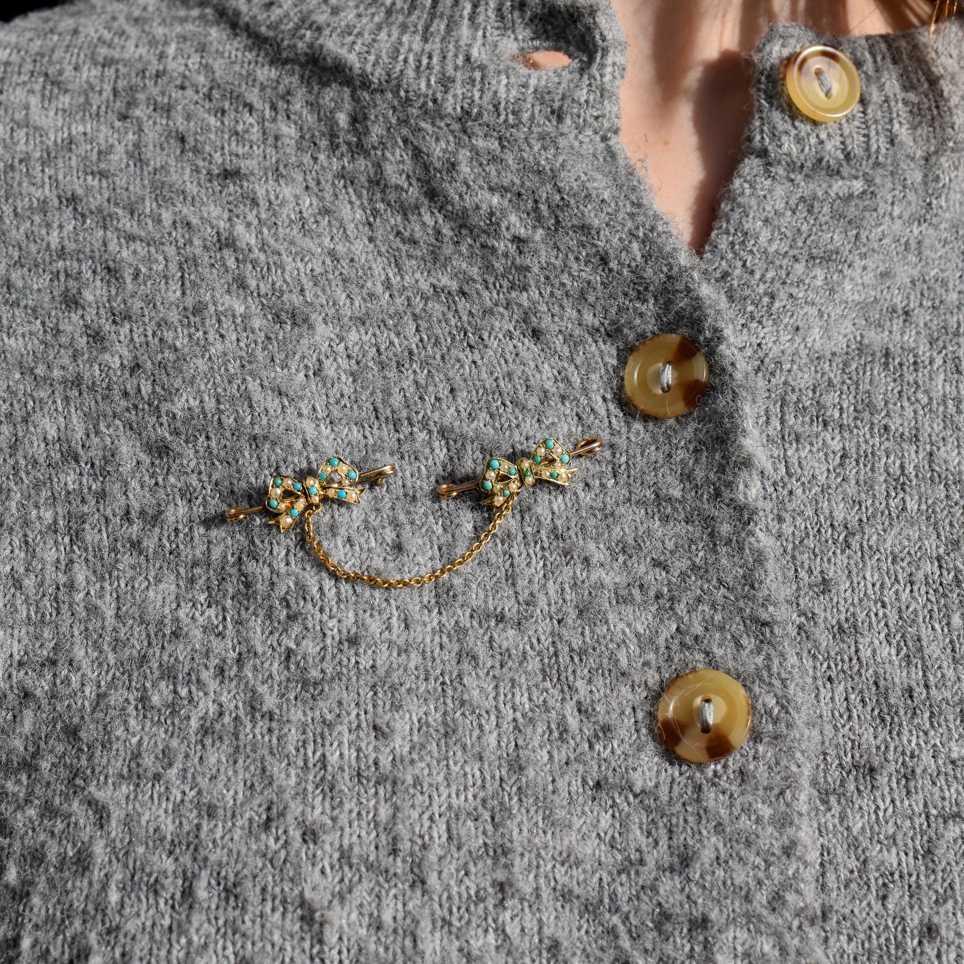 Antique Turquoise and Pearl 15ct Gold Double Collar Brooch Pin