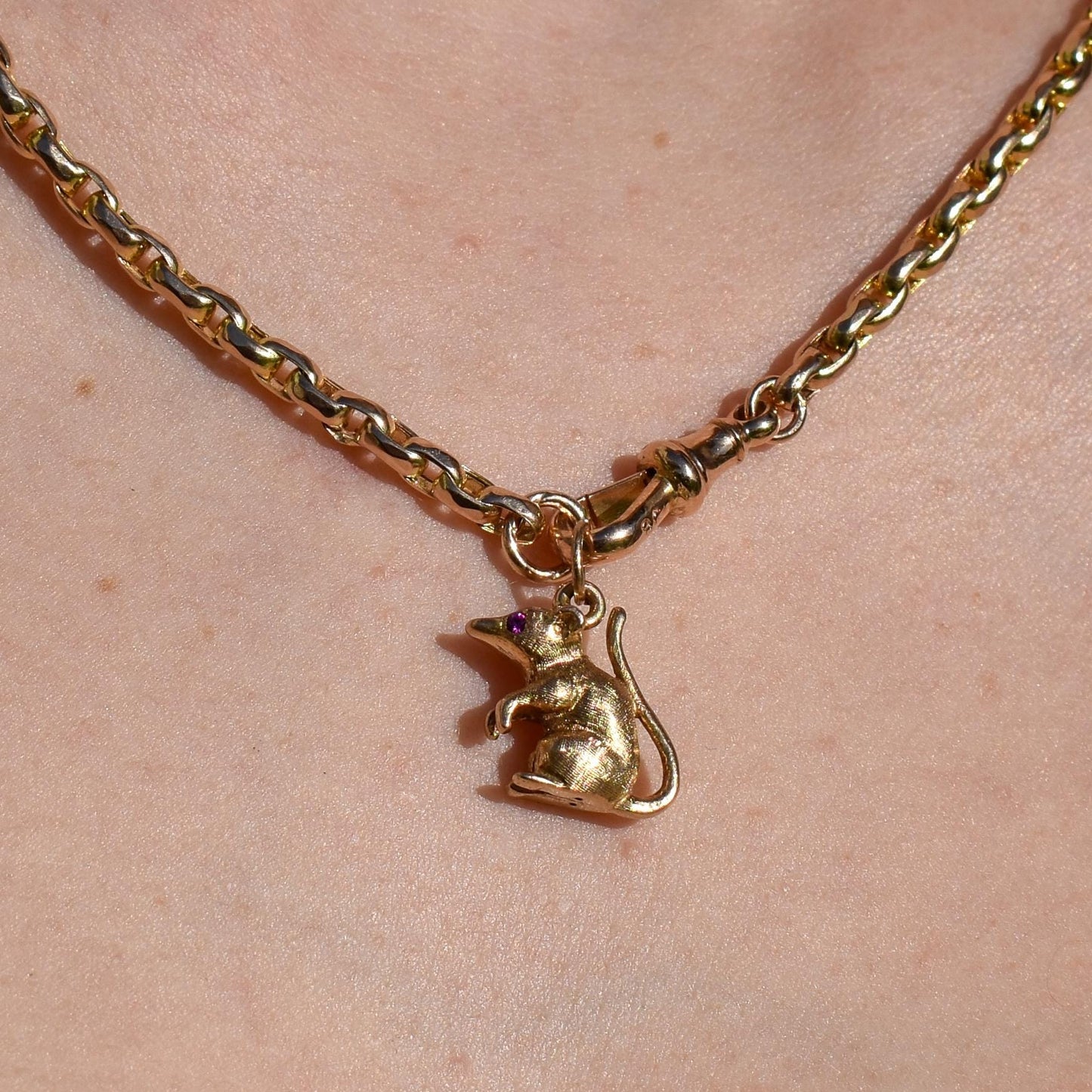 Vintage Ruby 9ct Gold Mouse Charm Pendant | London 1963