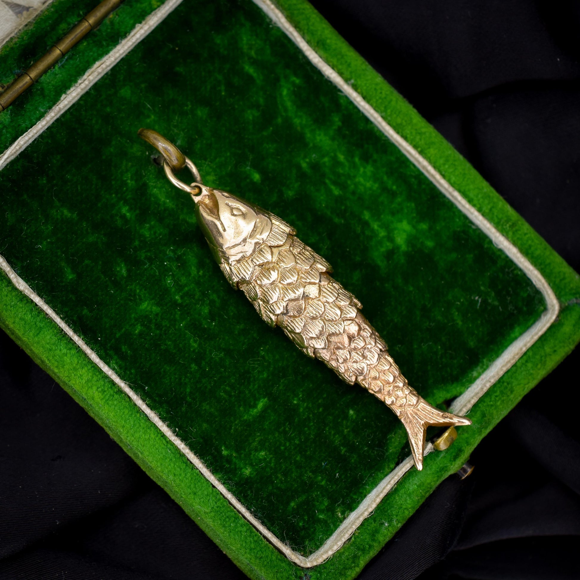 Vintage 9ct Gold Large Articulated Fish Charm