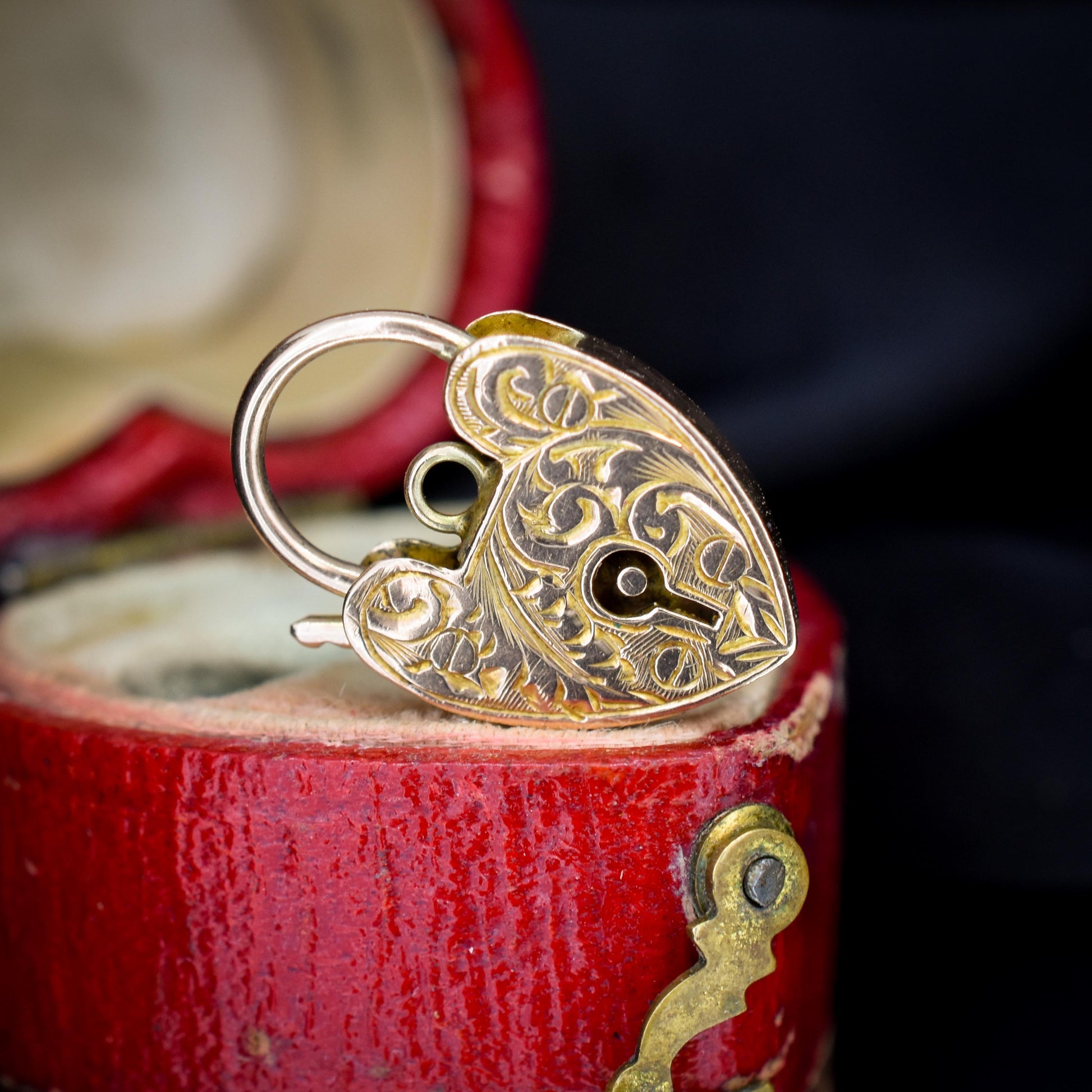 Antique 9ct Gold Engraved Opening Heart Padlock Charm Pendant