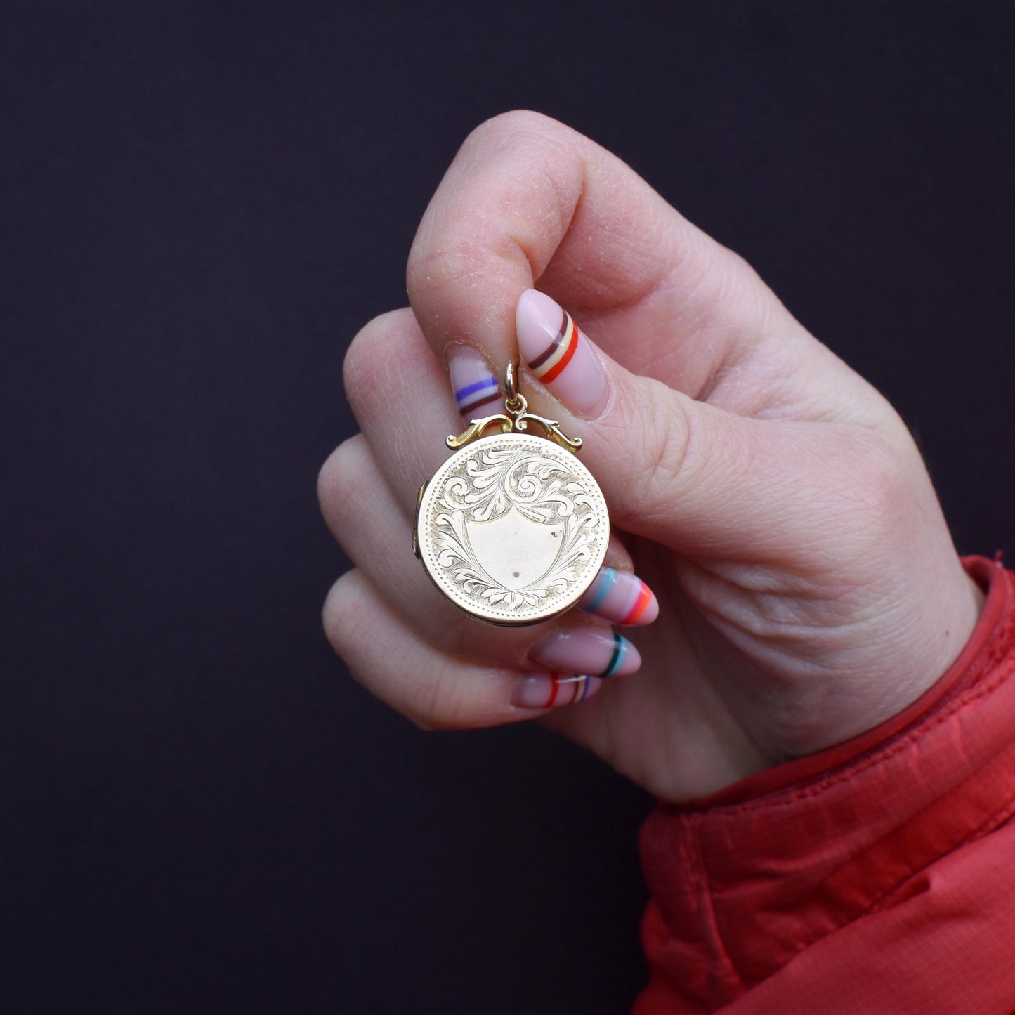 Antique 9ct Gold Engraved Round Fancy Locket Pendant