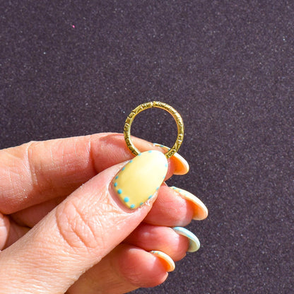 Antique Gold Cased Engraved Split Ring, 17mm