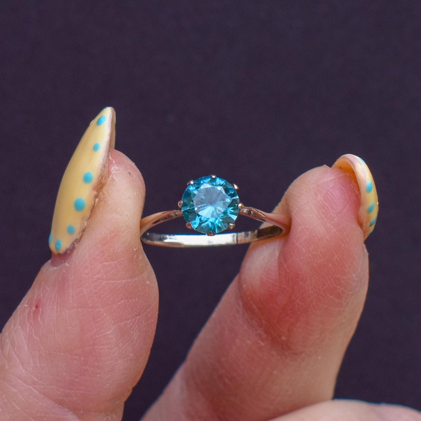 Vintage Blue Zircon Round Solitaire 9ct Gold Ring | Art Deco