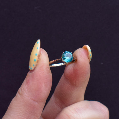Vintage Blue Zircon Round Solitaire 9ct Gold Ring | Art Deco