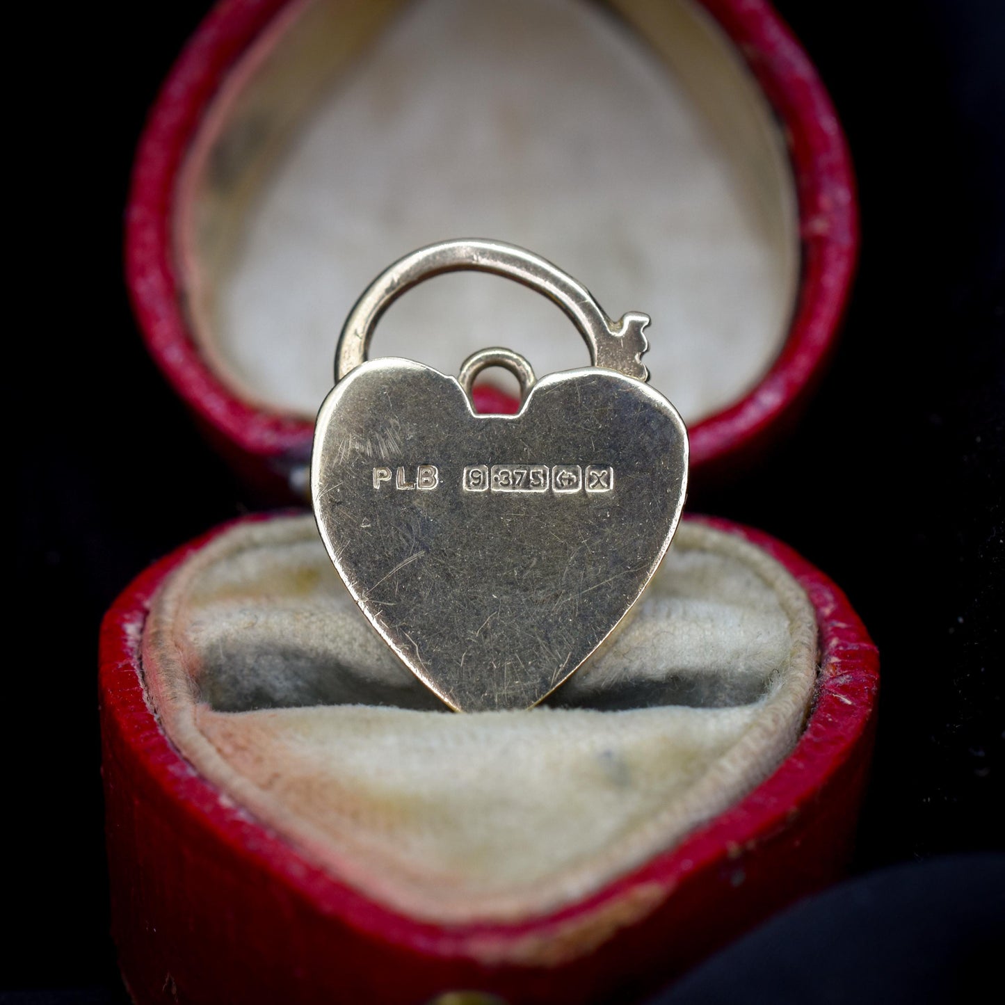 Vintage 9ct Yellow Gold Engraved Fancy Heart Padlock Charm Pendant