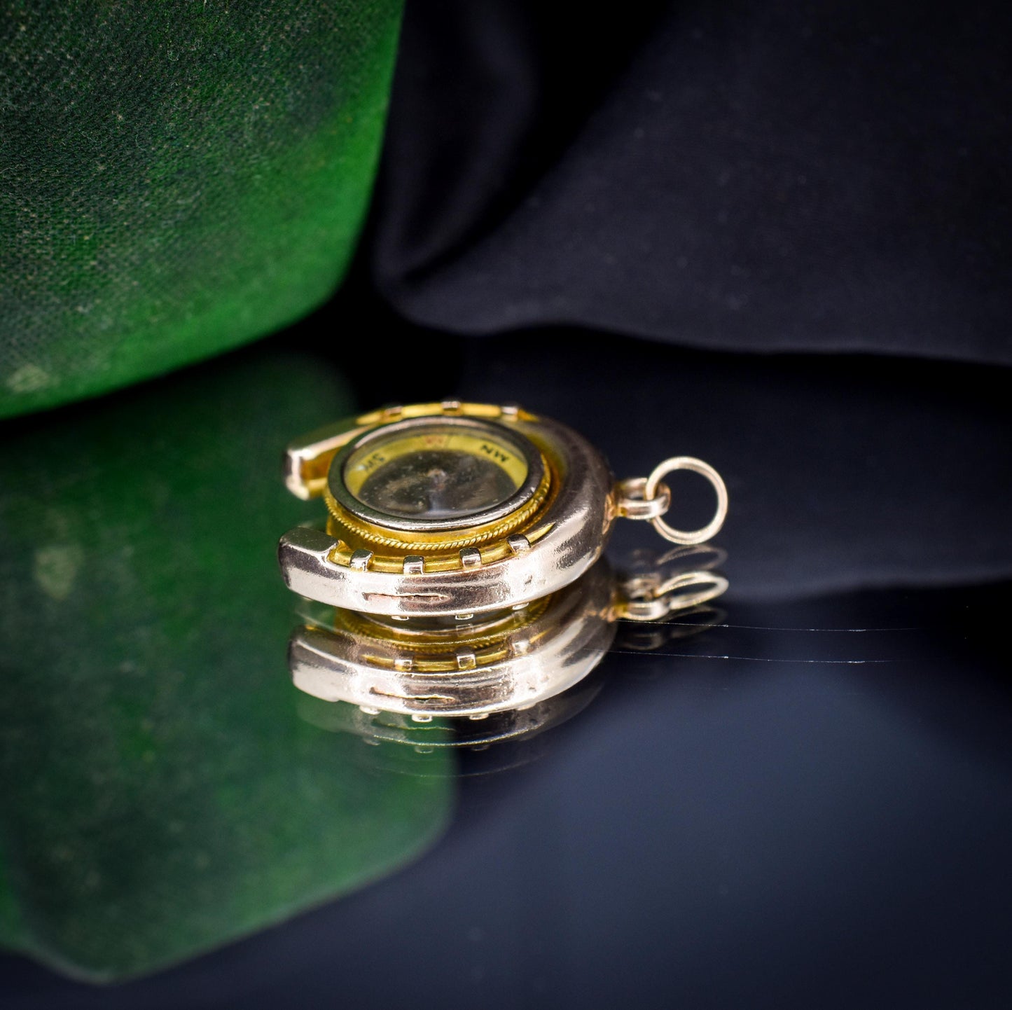 Antique 10ct Gold Horseshoe Compass Pendant Charm